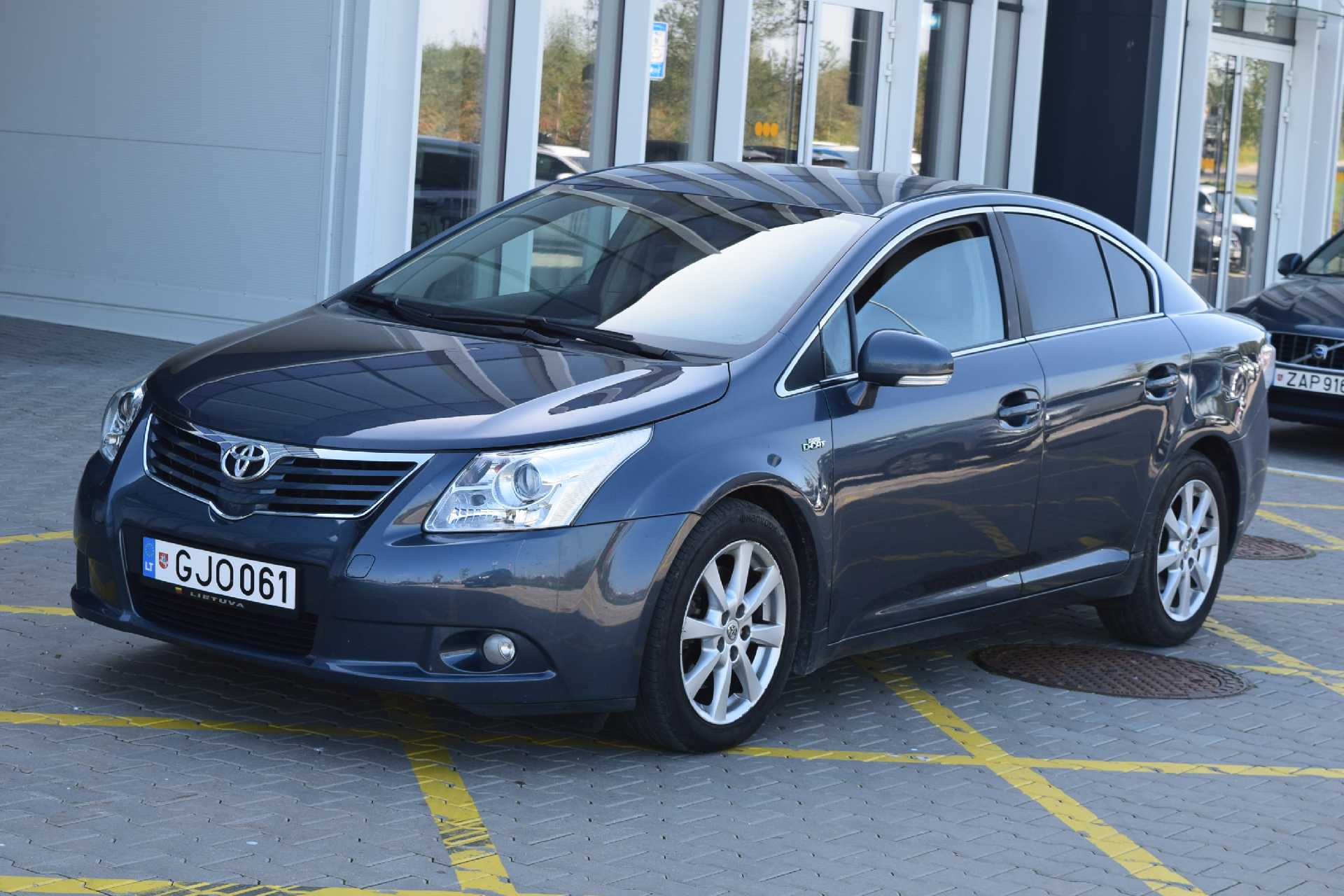 Toyota Avensis 2010