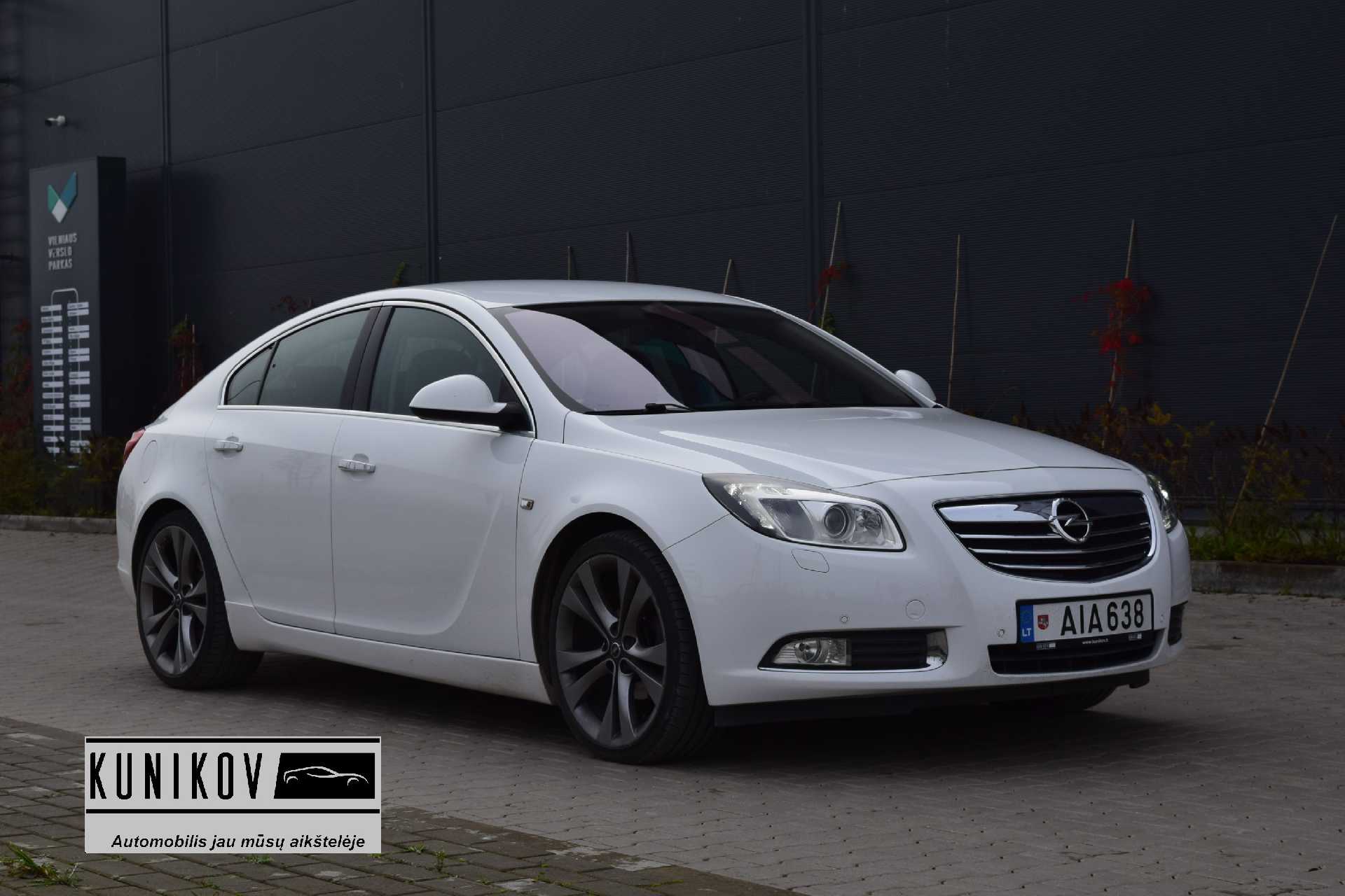 Opel Insignia 2011